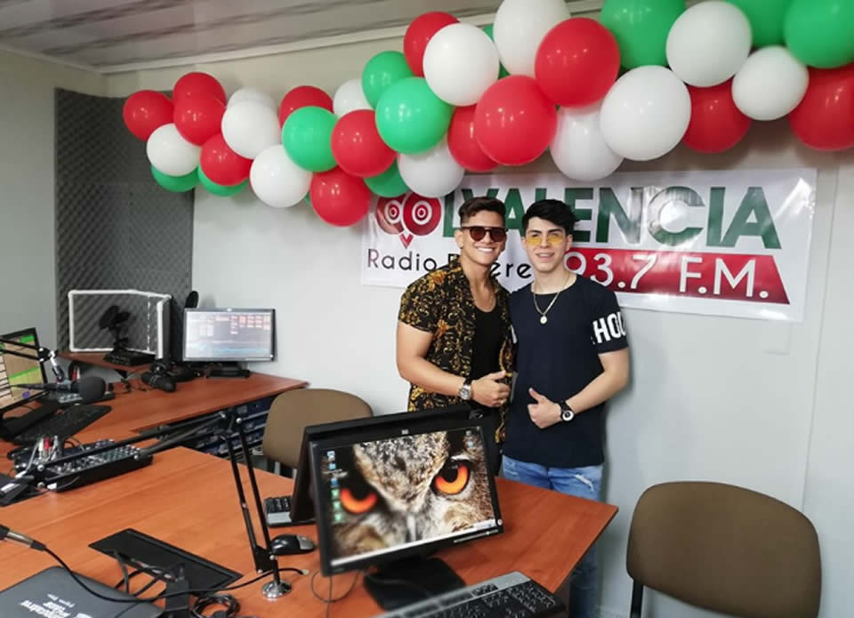 Artistas en Colvalencia Radio